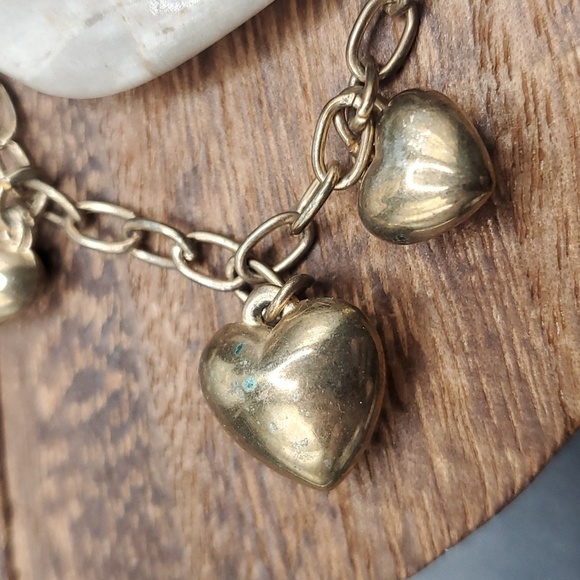 B2937 copper toned charm heart bracelet - Picture 2 of 3